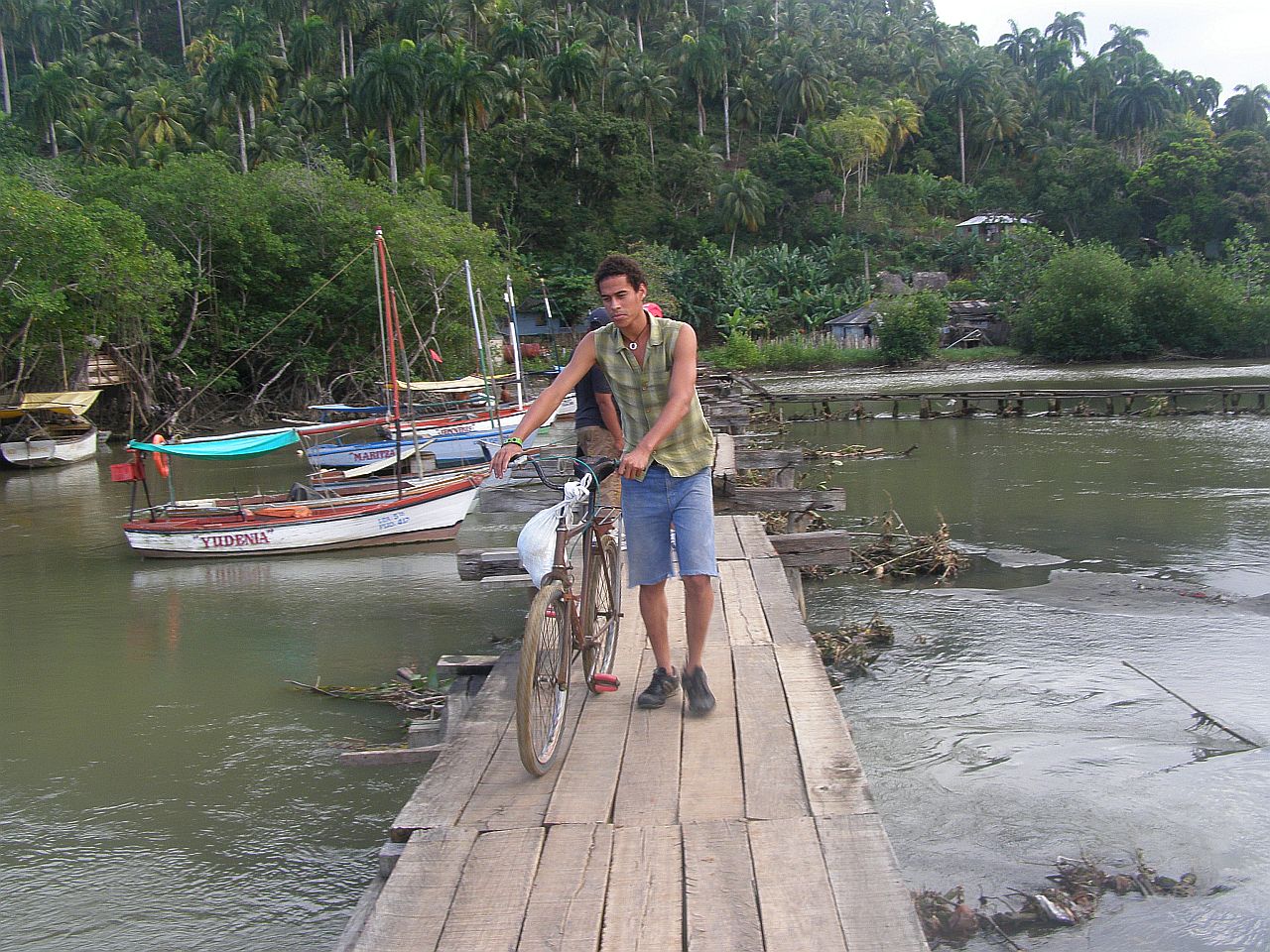 На фото: город Баракоа на острове Куба