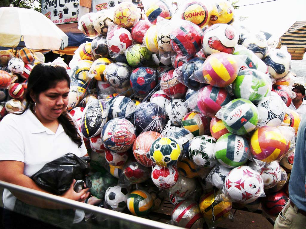 На фото: город Сьюдад-дель-Эсте в Парагвае