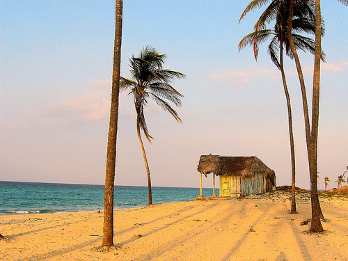 на фото: пляж Плайя дель Эсте на острове Куба