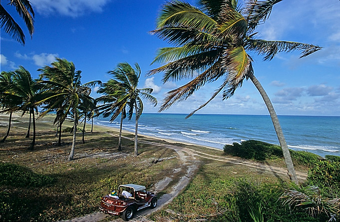 На фото: морской курорт город Натал в Бразилии