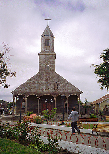 На фото: остров Пасхи в Чили