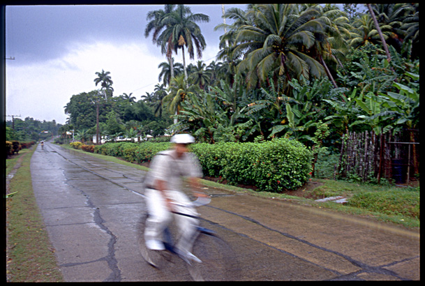 На фото: город Баракоа на острове Куба