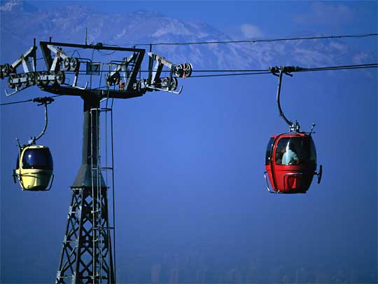 На фото: столица Чили. город Сантьяго-де-Чили