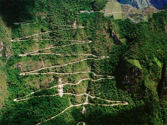 На фото: древний город инков Мачу-Пикчу в Перу