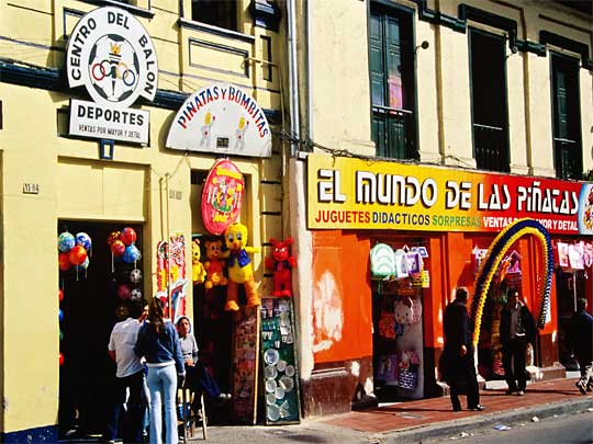 На фото: город Богота, столица Колумбии