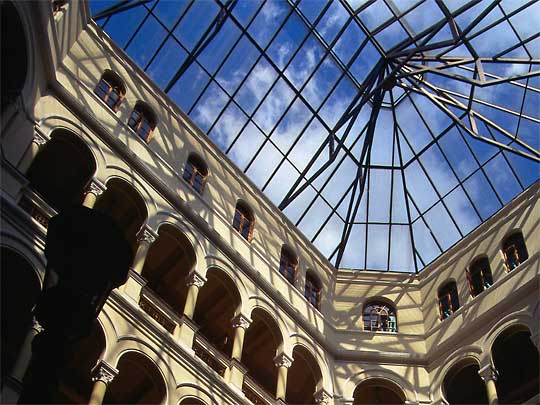 На фото: город Медельин в Колумбии