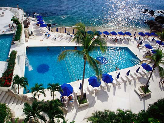 На фото: город Акапулько в Мексике