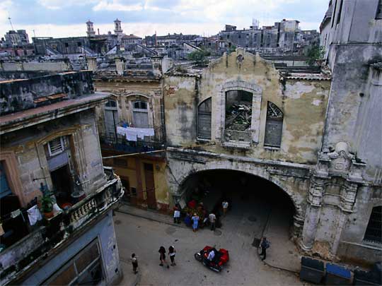 На фото: столица острова Кубы, город Гавана