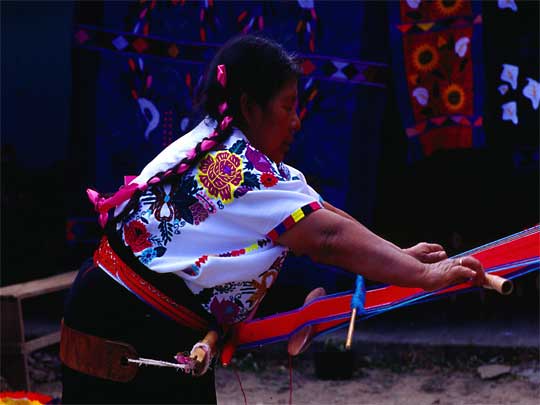 На фото: на улицах города Сан Кристобал де Лас Касас в Мексике