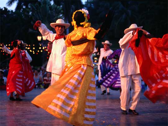 На фото: город Акапулько в Мексике