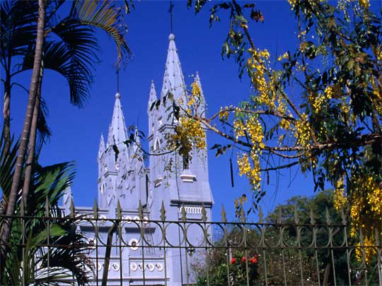 На фото: город Асунсьон - столица Парагвая