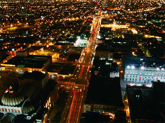 На фото: столица, город Мехико Сити в Мексике