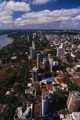 На фото: водопады Игуасу Бразилия (Foz do Iguaçu)