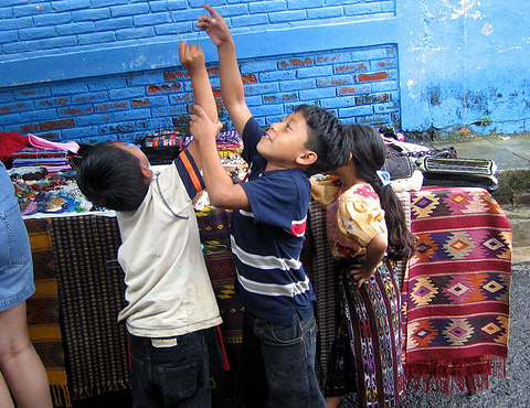 На фото: в городе Уайуа в Эль-Сальвадоре