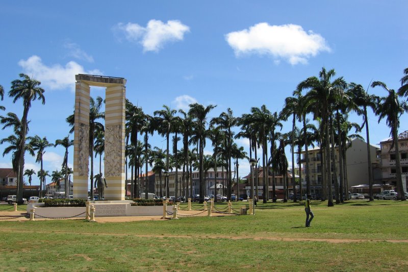 На фото: столица Французской Гвианы. город Кайенна