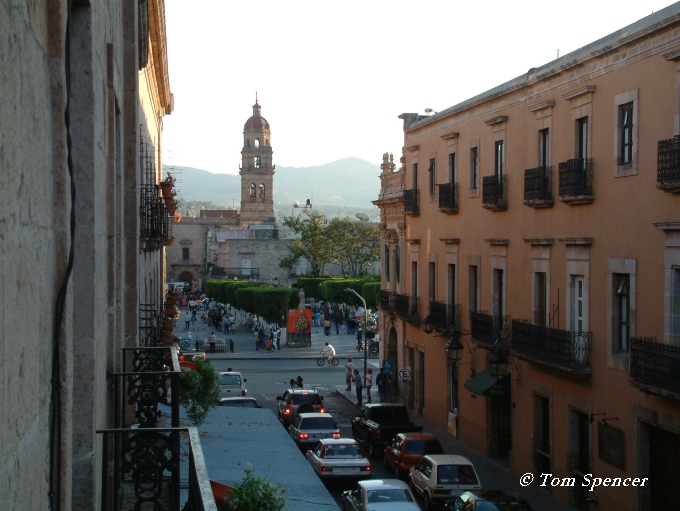 На фото: город Морелия в Мексике