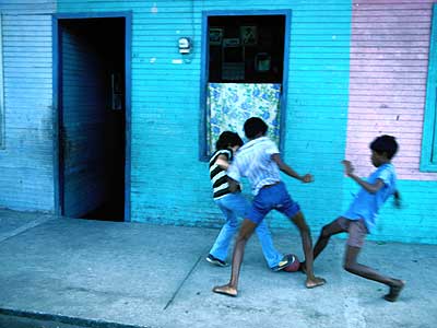 На фото: Лимон в Коста-Рике на Карибском море