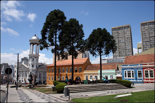 На фото: бразильский город Куритиба