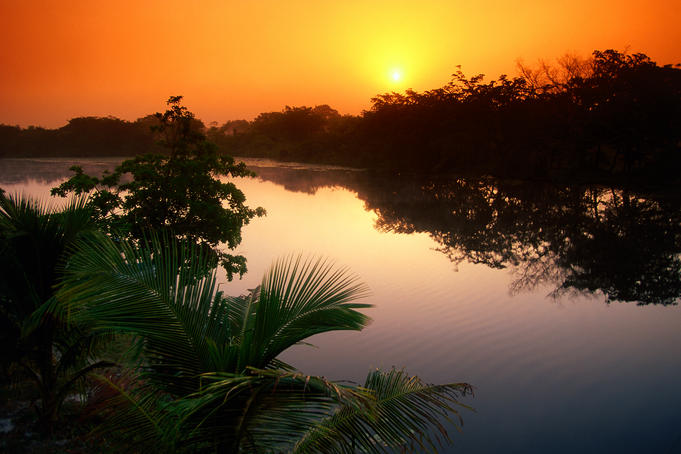 На фото: Ориндж Уолк (Холпатин) в Белизе