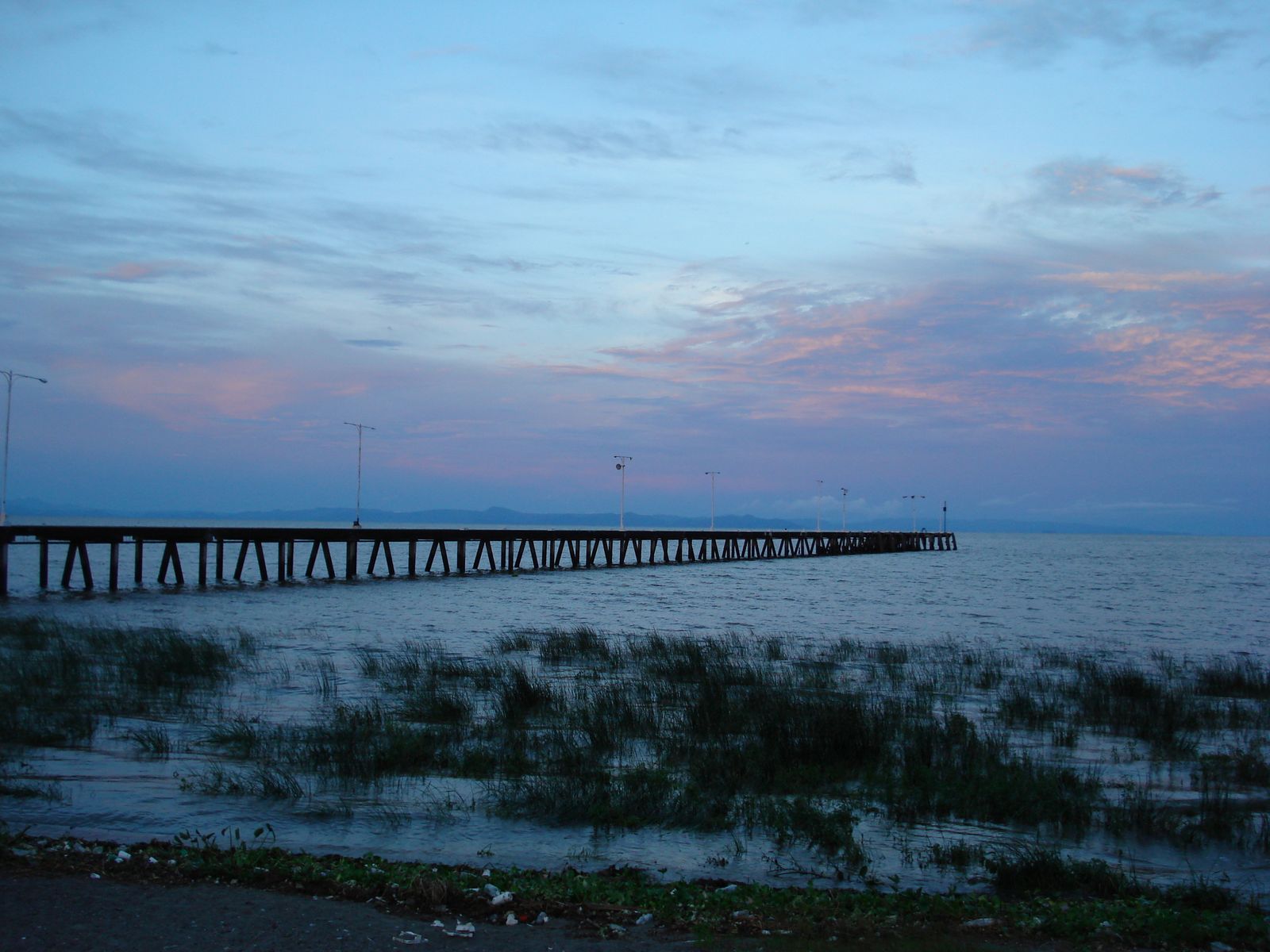 На фото: город Гранада в Никарагуа