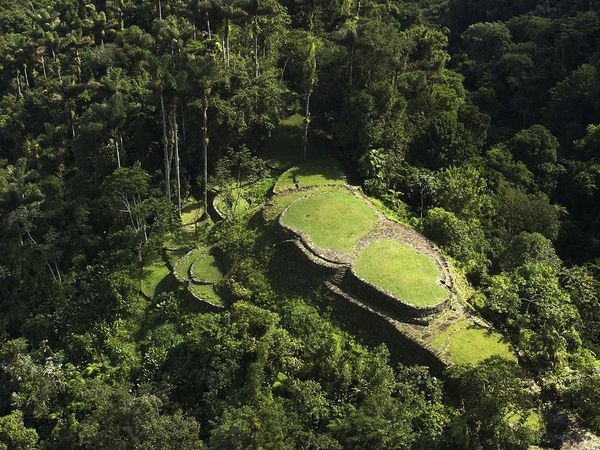 На фото: затерянный город в Колумбии (Lost City)