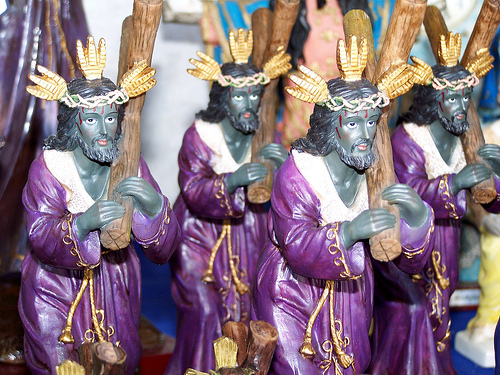 На фото: индейцы племени Эмбера в Панаме