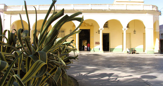 На фото: город Санта-Клара на острове Куба