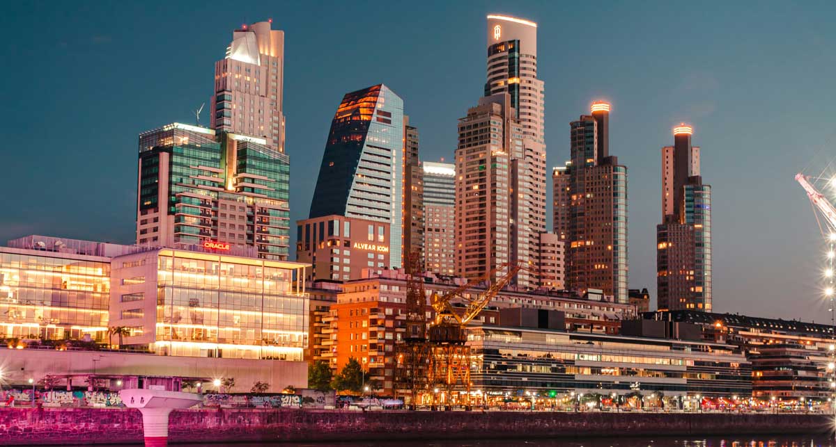 На фото: столица Буэнос-Айрес, Аргентина