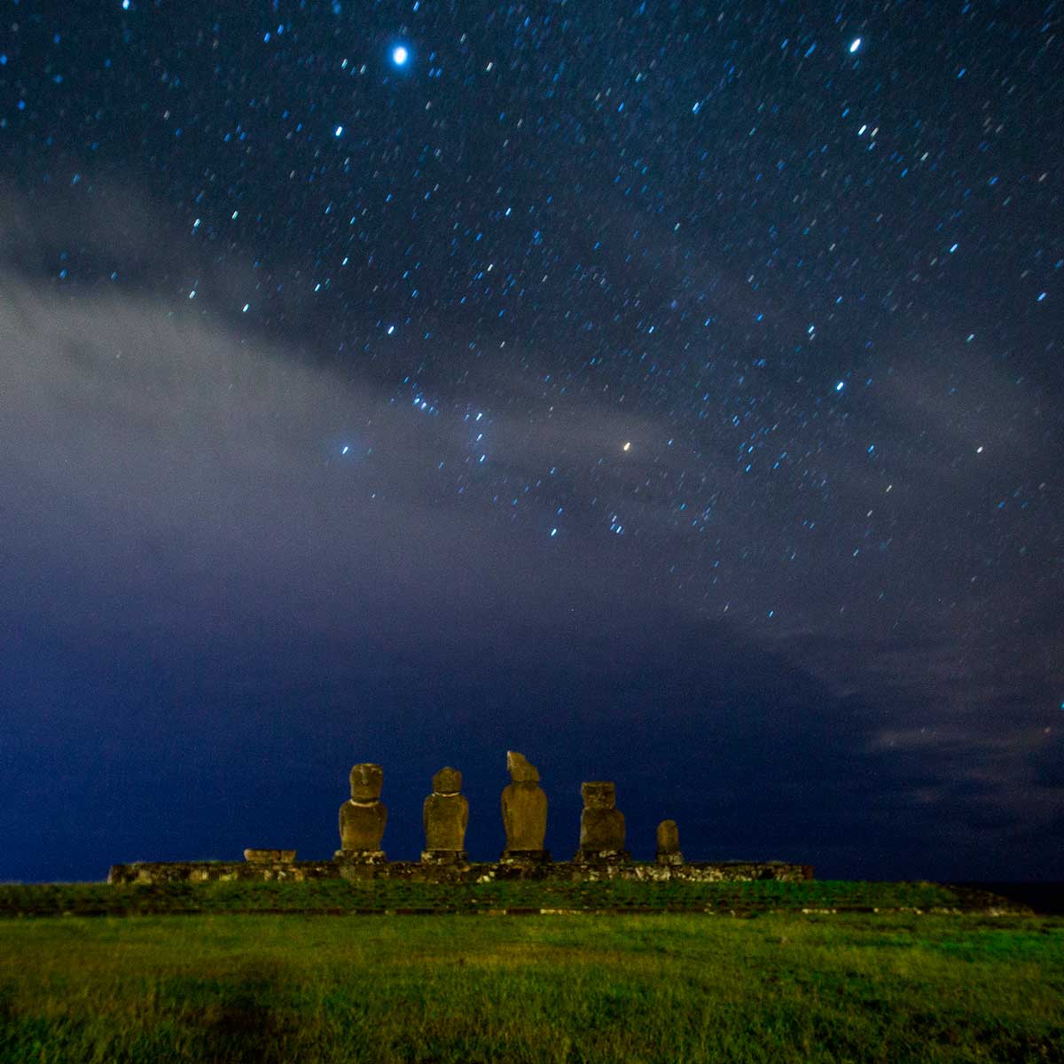 На фото: остров Пасхи, Чили