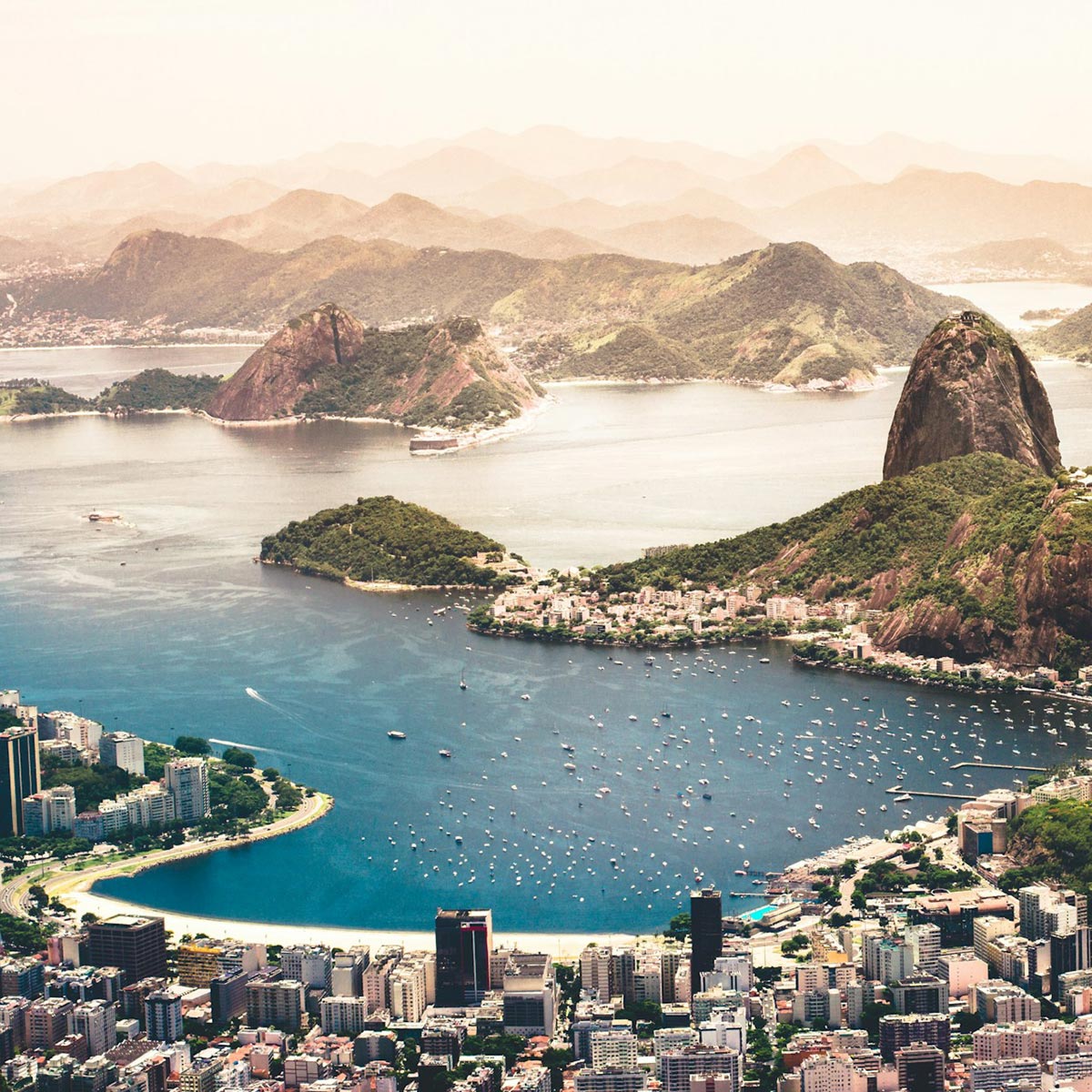 На фото: вид на Рио сверху